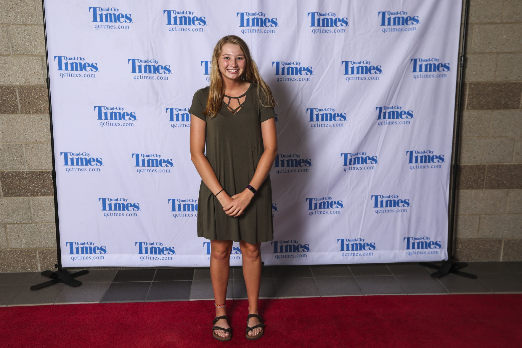 051518-salute-to-academics-red-carpet-008